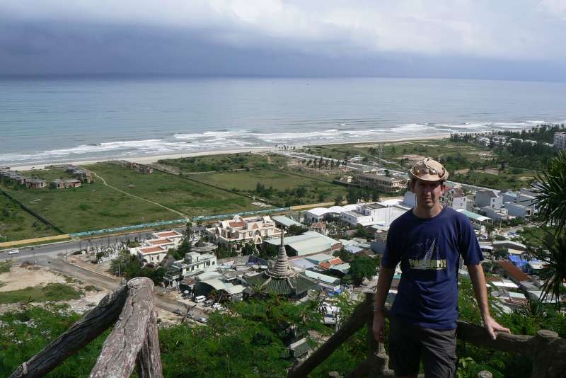 18 DONG HAI Linh Ung Pagoda